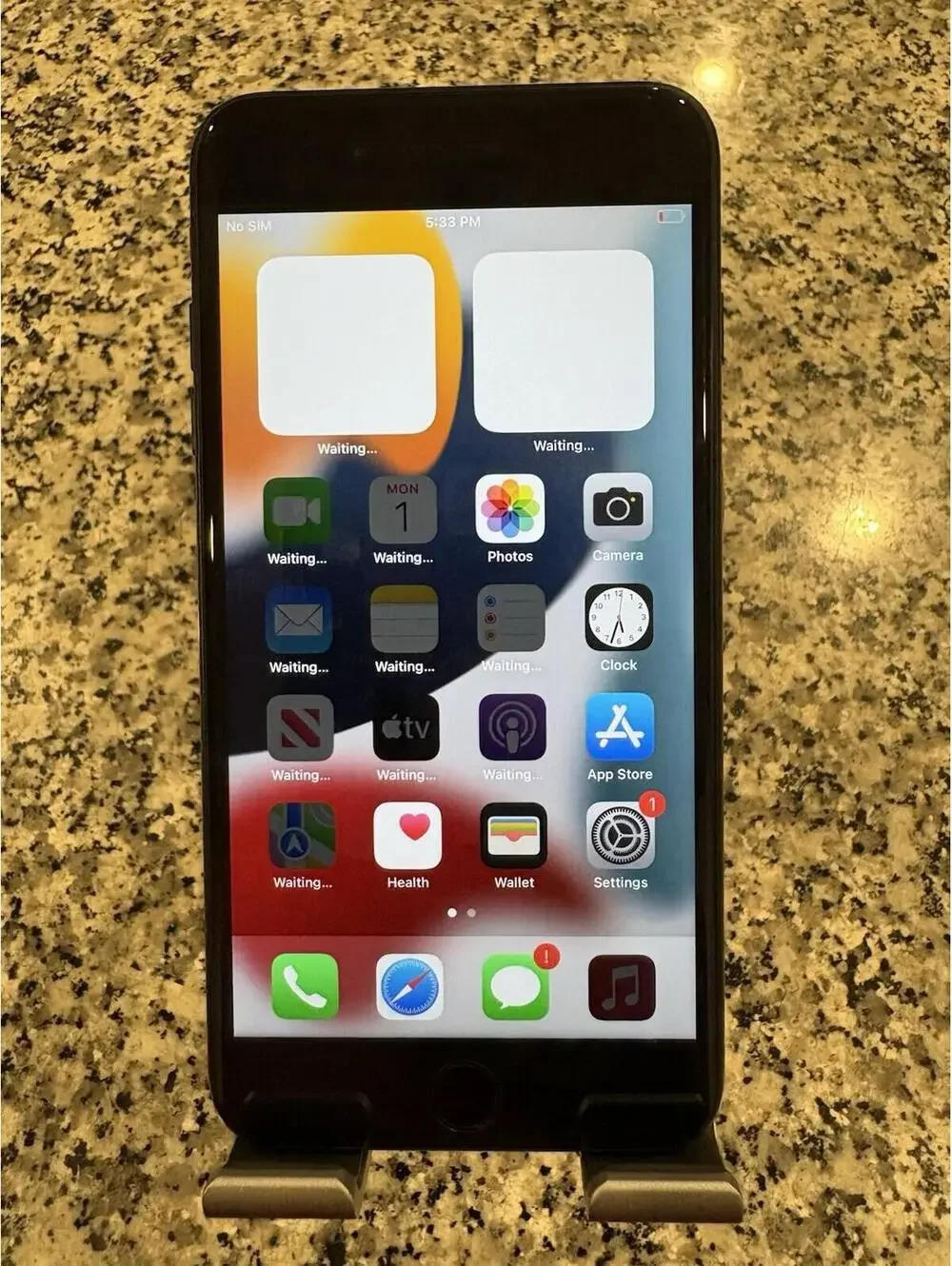 Apple iPhone 7 Plus - 32 GB - Black(Unlocked) Battery Health 90% N